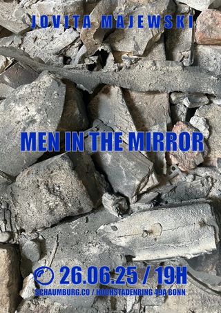 .


MEN IN THE MIRROR

Die Künstlerin Jovita Majewski zeigt mit ihrer Ausstellung „MEN IN THE MIRROR“ einen aktuellen Blick auf die dunkle Seite der human condition und stellt wichtige Fragen über den Ursprung aktueller Krisen im Kontext patriacheler Strukturen und Gewalt.
Mit ihren Arbeiten schafft Sie einen Raum für Andacht, Selbstreflektion und ultimativ einen Appell für Frieden.

Vernissage 26.06. / 19:00
Finissage 04.07. / 19:00

Öffnungszeiten 
27.06. - 04.07. 
14:00 - 18:00

Eintritt frei

///

MEN IN THE MIRROR

With her exhibition "MEN IN THE MIRROR", artist Jovita Majewski takes a actual look at the dark side of the human condition and poses important questions about the origins of current crises in the context of patriarchal structures and violence.
With their works they create a space for devotion, self-reflection and ultimately an appeal for peace.

Vernissage 26.06. / 19:00
Finissage 04.07. / 19:00

Opening hours 
27.06. - 04.07. 
14:00 - 18:00

Free admission